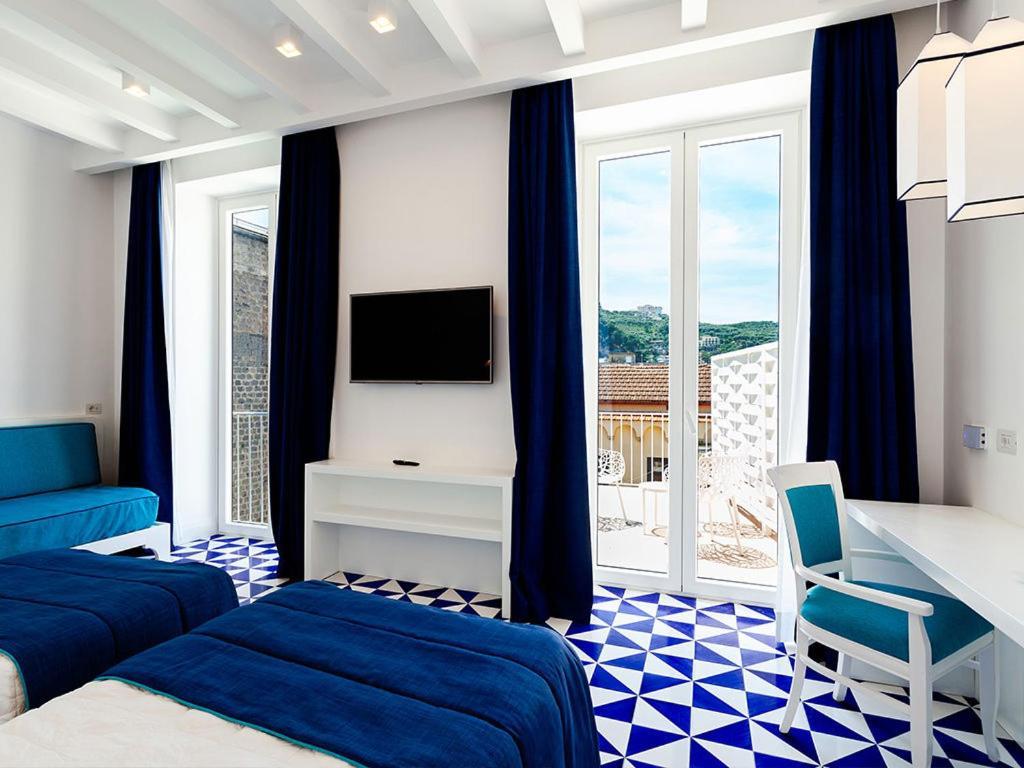 Maison Blu - Intimate Guesthouse ซอร์เรนโต ภายนอก รูปภาพ