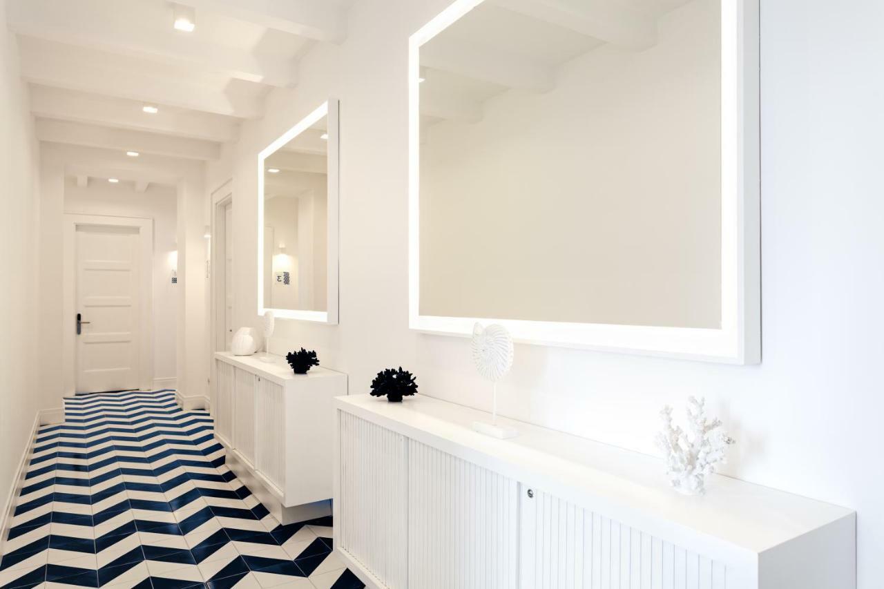 Maison Blu - Intimate Guesthouse ซอร์เรนโต ภายนอก รูปภาพ